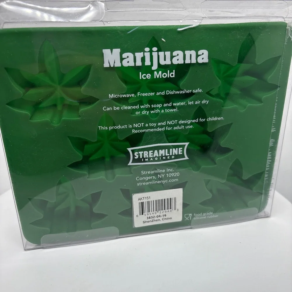 Gag Gift Marijuana Leaf Ice Mold Novelty Kitchen Bar‎ Accessory Green Silicone